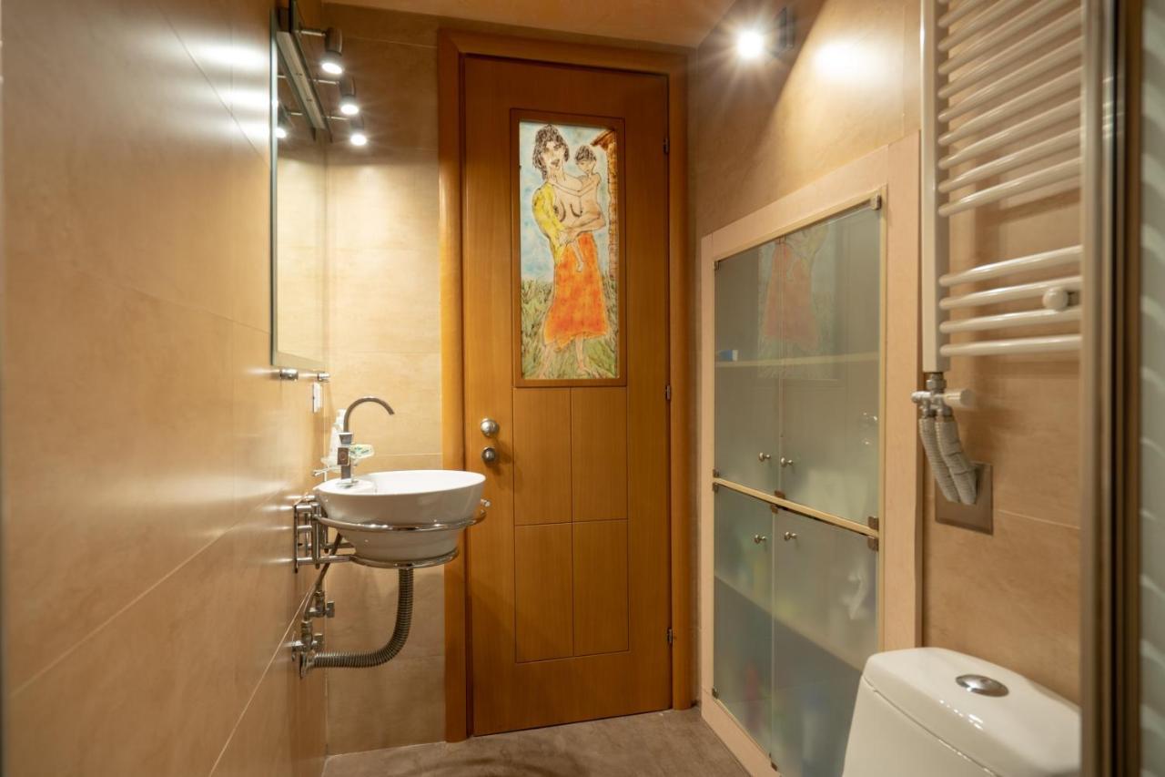Acropolis Metro St.3 Bedrοοms 6 Persons Maisonette Афины Экстерьер фото