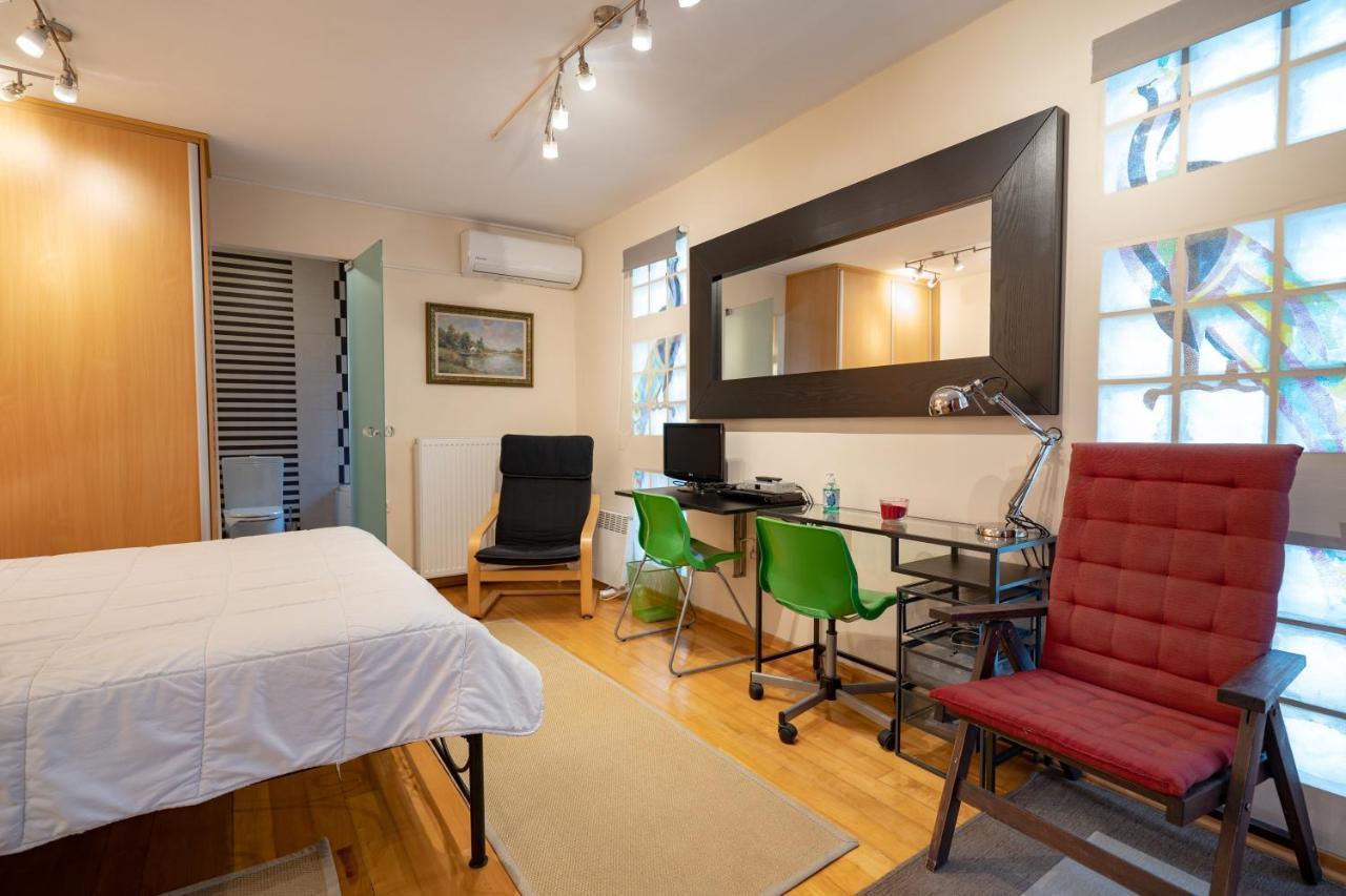 Acropolis Metro St.3 Bedrοοms 6 Persons Maisonette Афины Экстерьер фото